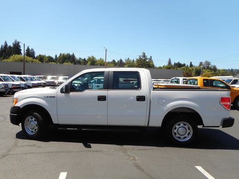Used 2013 Ford F150 XL w/ Trailer Tow Pkg RWD image 2