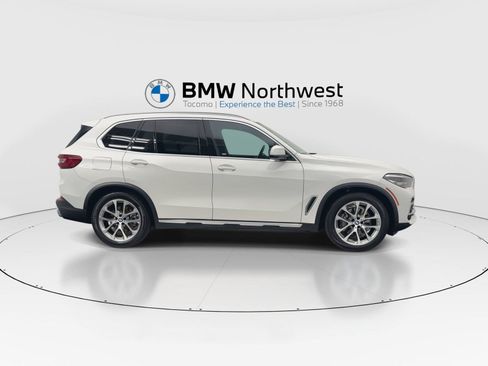 Used 2023 BMW X5 xDrive40i AWD/4WD image 5