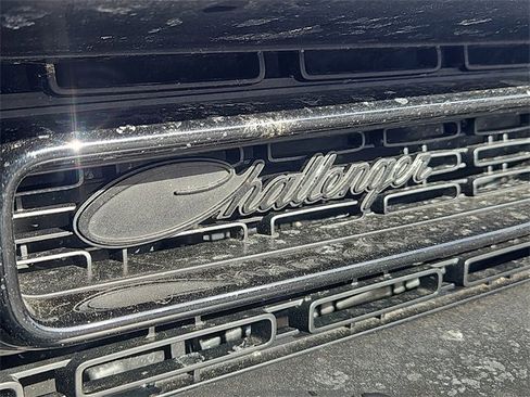 Used 2022 Dodge Challenger R/T w/ Blacktop Package image 12