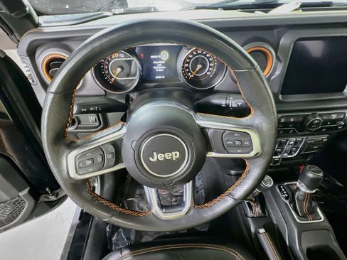 Used 2023 Jeep Gladiator Mojave w/ Cold Weather Group AWD/4WD image 11