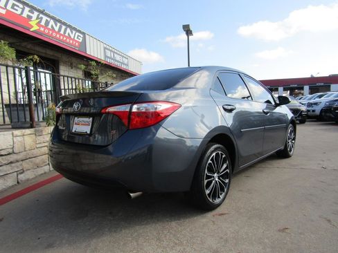 Used 2016 Toyota Corolla image 4