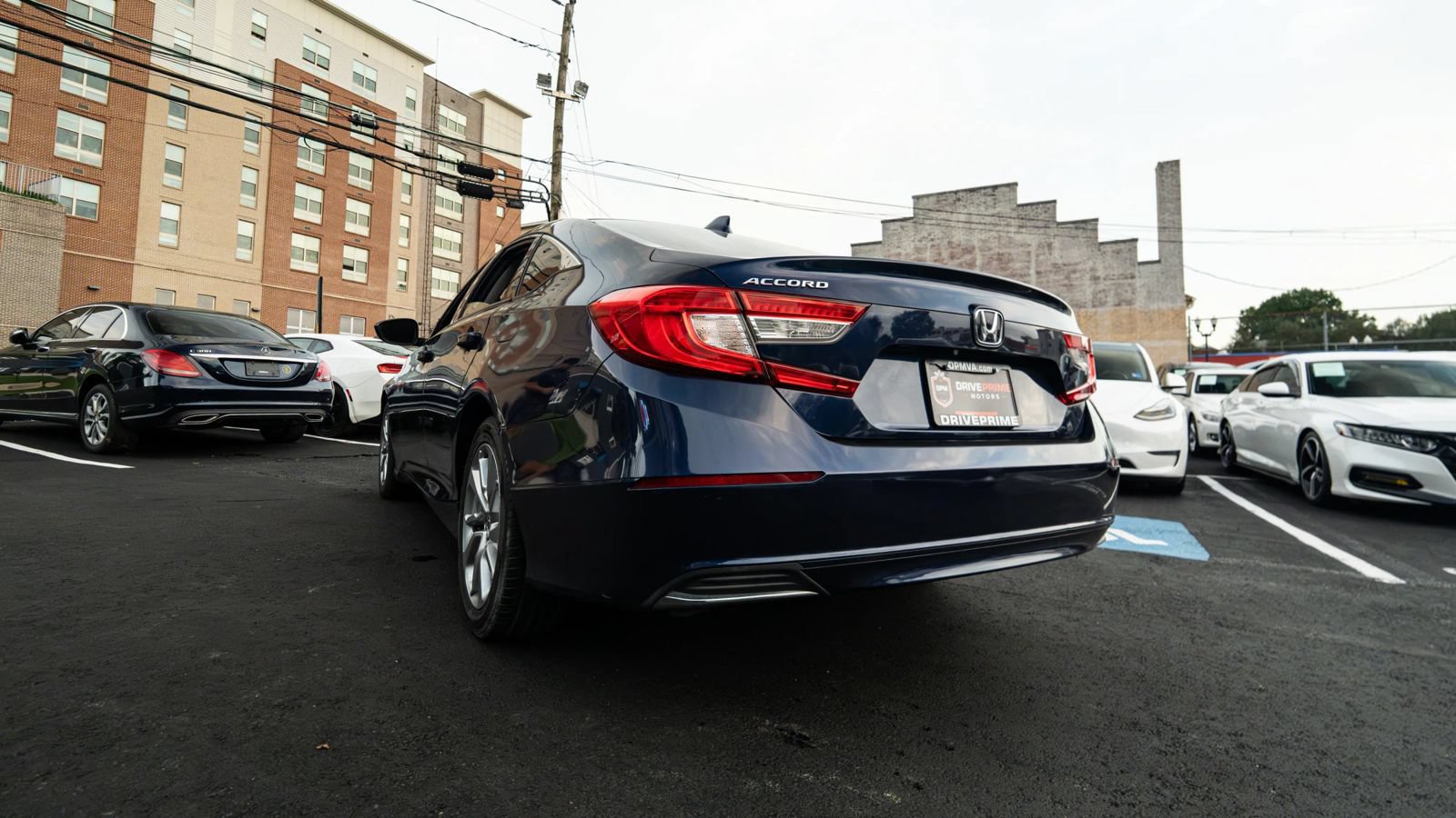 Used 2018 Honda Accord LX image 5
