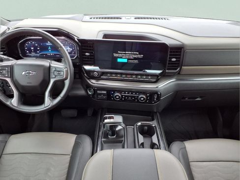 Used 2023 Chevrolet Silverado 1500 ZR2 w/ Technology Package AWD/4WD image 12