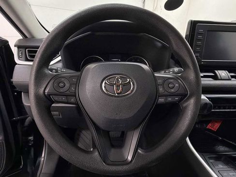 Certified 2022 Toyota RAV4 LE image 16