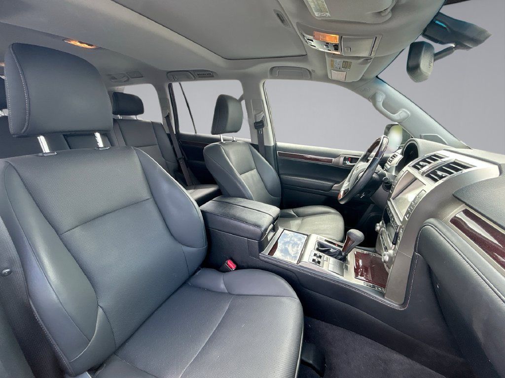 Used 2019 Lexus GX 460 Premium AWD/4WD image 17