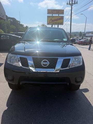 Used 2017 Nissan Frontier SV AWD/4WD image 3