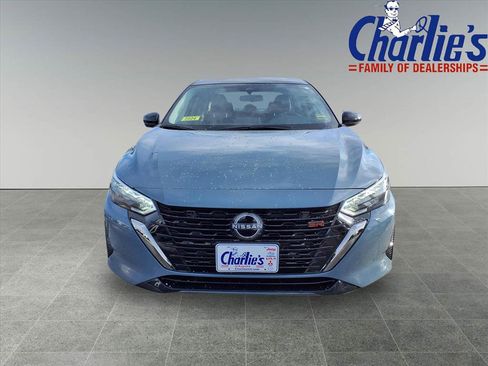 Used 2024 Nissan Sentra SR w/ SR Premium Package image 2