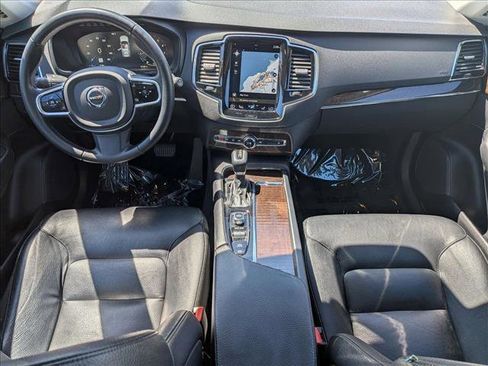 Used 2016 Volvo XC90 T6 Momentum w/ Protection Package Plus AWD/4WD image 18