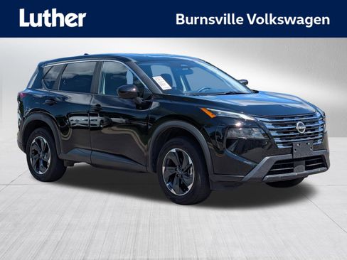Used 2026 Nissan Rogue SV AWD/4WD image 1