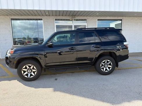Used 2024 Toyota 4Runner TRD Off-Road Premium w/ Off Road Premium Plus Package AWD/4WD image 6