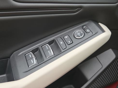 Certified 2025 Honda Accord SE image 16