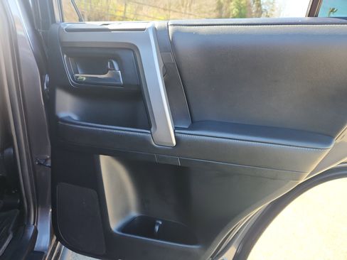 Used 2022 Toyota 4Runner SR5 Premium w/ Moonroof Package image 49