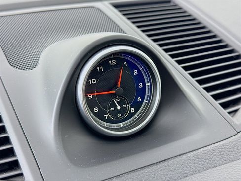 Used 2020 Porsche Macan image 17