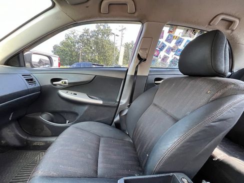 Used 2013 Toyota Corolla S Special Edition FWD image 23