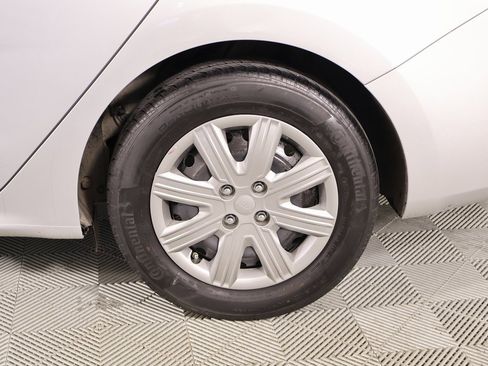 Used 2023 Kia Rio LX image 17