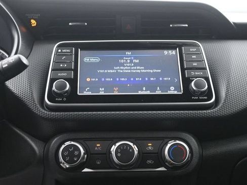 Used 2025 Nissan Kicks Play S FWD image 12