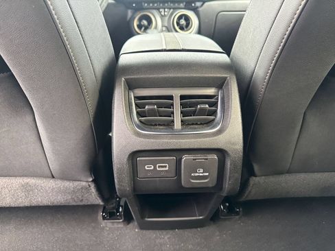 Used 2023 Chevrolet Blazer Premier AWD/4WD image 43