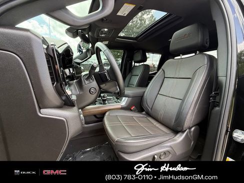 Certified 2025 Chevrolet Silverado 1500 High Country w/ High Country Premium Package AWD/4WD image 6