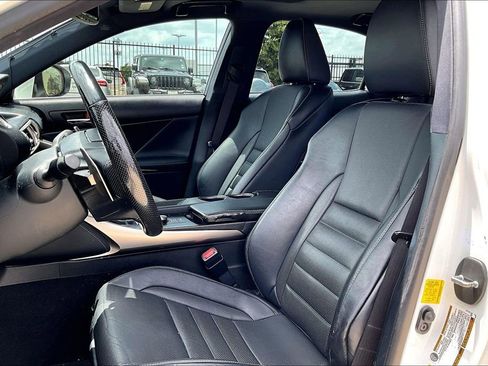 Used 2016 Lexus IS 200t w/ F Sport Package RWD image 29