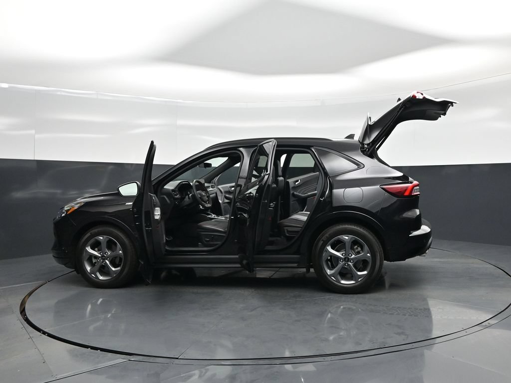 Certified 2023 Ford Escape ST-Line w/ Tech Pack #1 FWD image 36