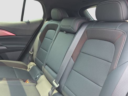 Used 2025 Chevrolet Equinox EV RS FWD image 12
