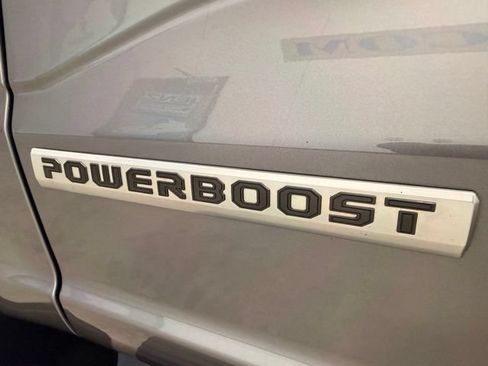 Used 2021 Ford F150 Lariat w/ Equipment Group 502A High AWD/4WD image 16
