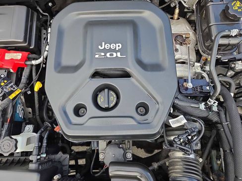 Used 2021 Jeep Wrangler Unlimited Sahara image 16