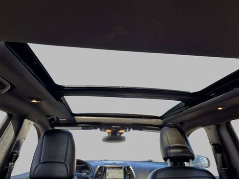 Certified 2021 Jeep Cherokee High Altitude image 13