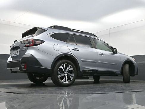 Used 2022 Subaru Outback Limited image 37