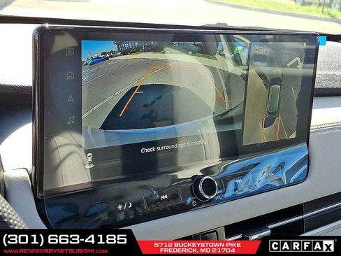 New 2025 Mitsubishi Outlander SE image 14