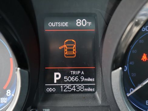 Used 2016 Toyota Corolla S FWD image 25