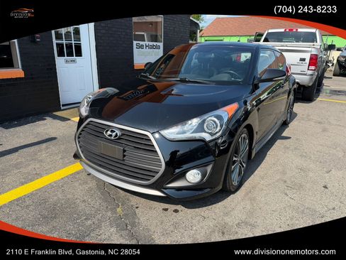 Used 2016 Hyundai Veloster Turbo w/ Option Group 04 FWD image 1