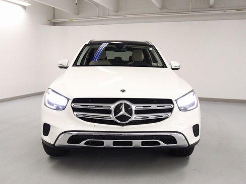 Used 2021 Mercedes-Benz GLC 300 4MATIC image 3