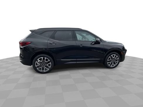 Used 2024 Chevrolet Blazer RS w/ Driver Confidence II Package AWD/4WD image 9
