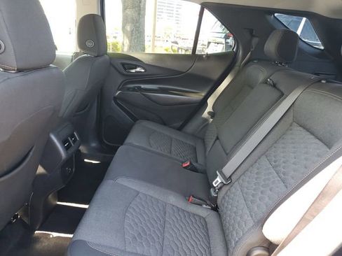 Used 2021 Chevrolet Equinox LT image 10