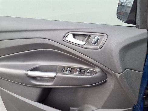 Used 2017 Ford Escape SE w/ Equipment Group 201A image 15