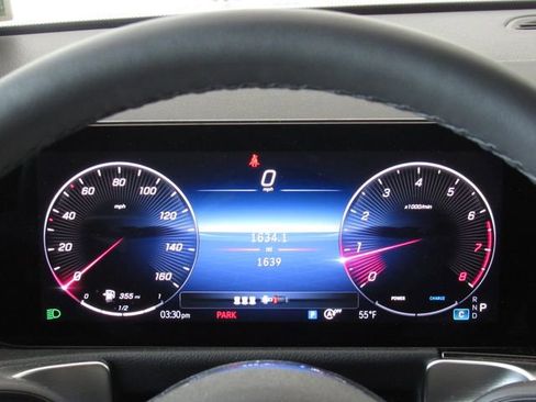 Used 2026 Mercedes-Benz GLB 250 4MATIC image 24