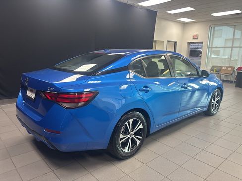 Used 2023 Nissan Sentra SV image 3