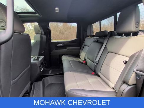 Used 2025 Chevrolet Silverado 1500 ZR2 w/ Technology Package image 27