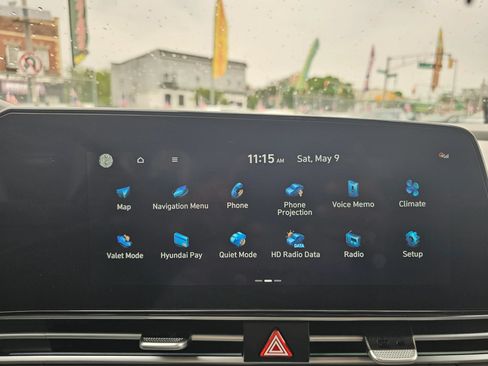 Used 2025 Hyundai Elantra SEL FWD image 19