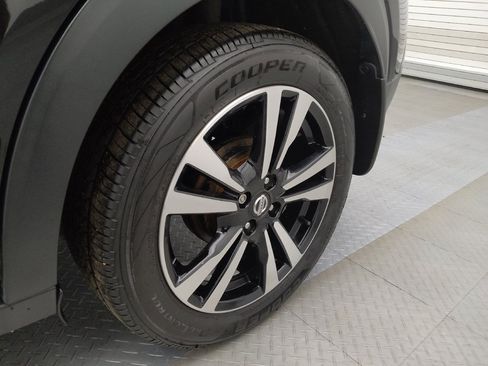 Used 2020 Nissan Kicks SR w/ SR Premium Package image 31