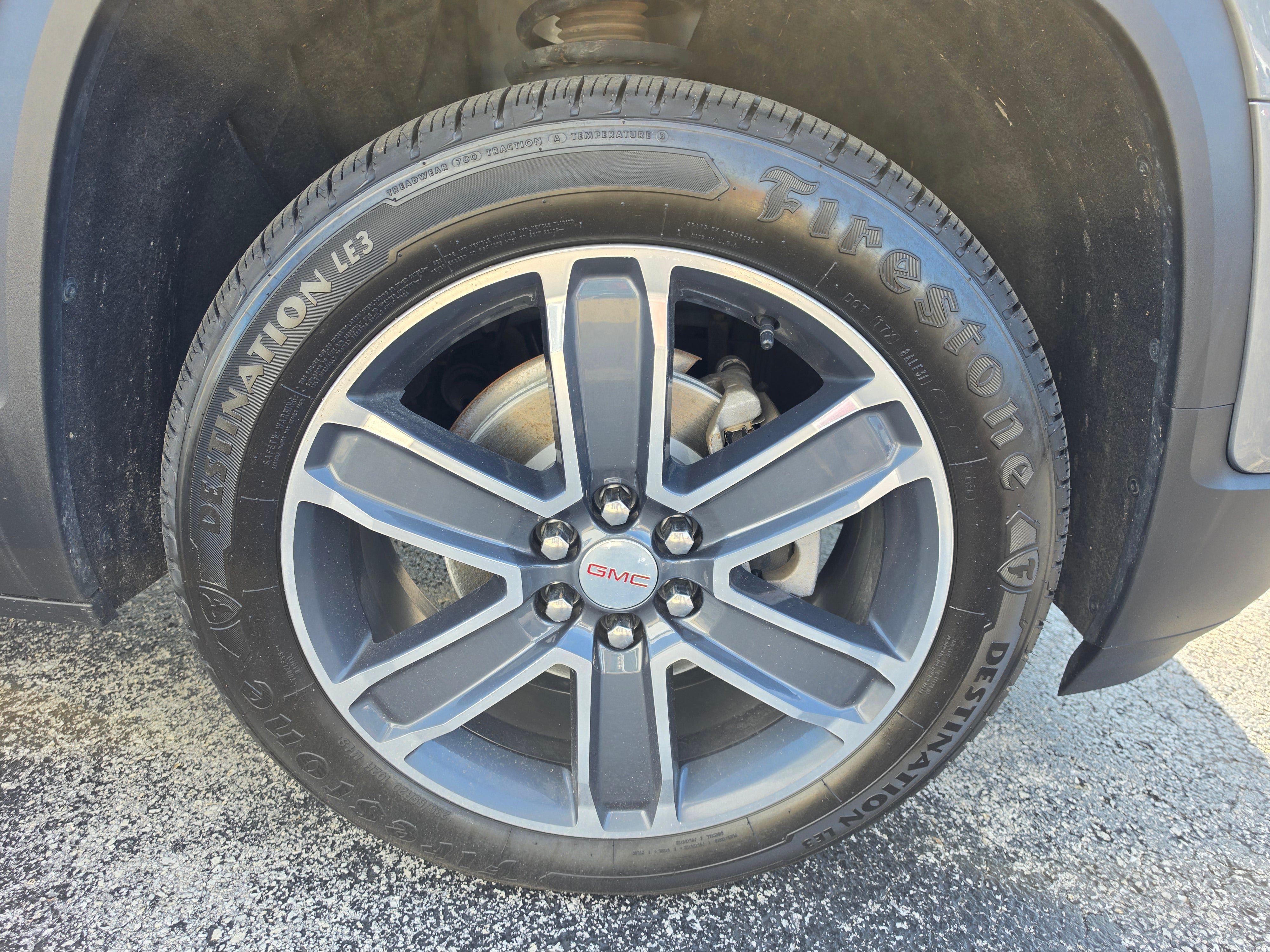 Used 2020 GMC Acadia SLT FWD image 14
