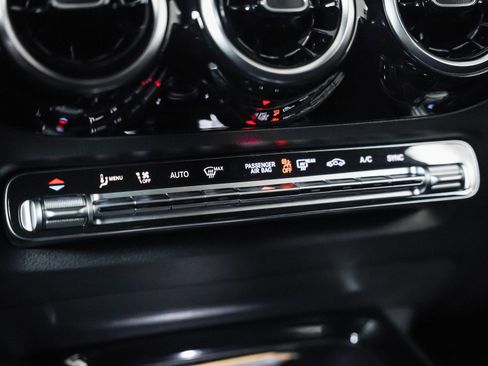 Certified 2026 Mercedes-Benz GLA 250 image 18