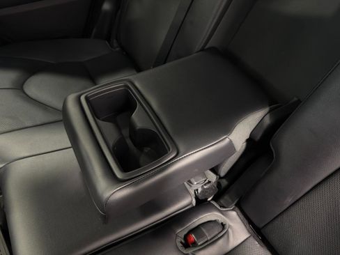 Used 2022 Toyota Highlander Limited image 25