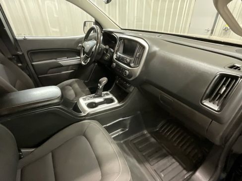 Used 2022 Chevrolet Colorado LT w/ Fleet Safety Package image 14