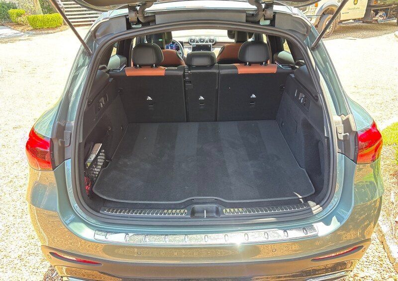Used 2025 Mercedes-Benz GLC 300 image 19