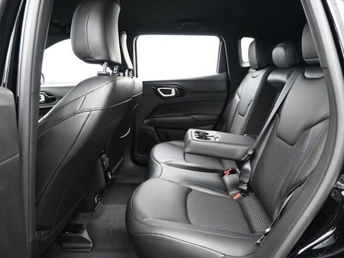 New 2026 Jeep Compass Latitude image 24