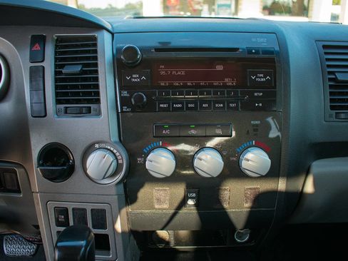 Used 2012 Toyota Tundra 2WD Double Cab image 22