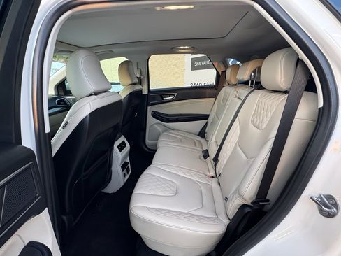 Used 2023 Ford Edge Titanium image 21
