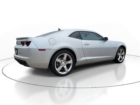 Used 2010 Chevrolet Camaro LT image 4